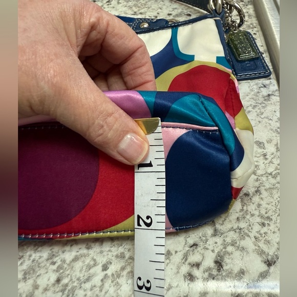 Coach Peyton Signature Multicolored Sateen Scarf Print Bag - Picture 16 of 16